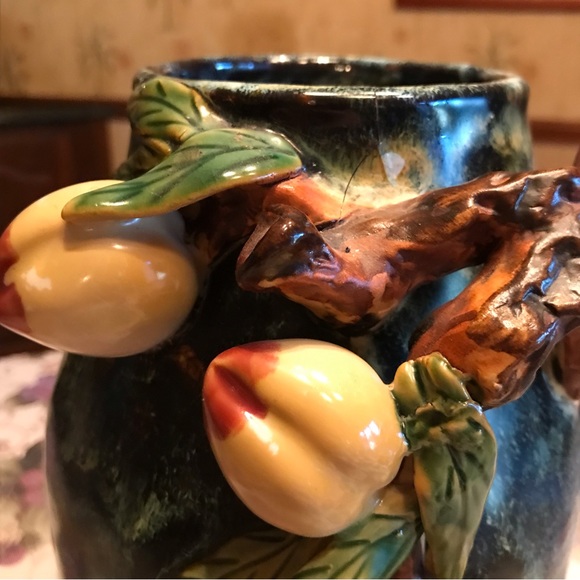 HAND CRAFTED VASE ADDED VINES AND FRUIT - Picture 5 of 16